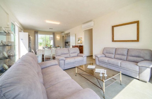 Castelvetrano House | 170 m² House ∙ 4 bedrooms ∙ 8 guests