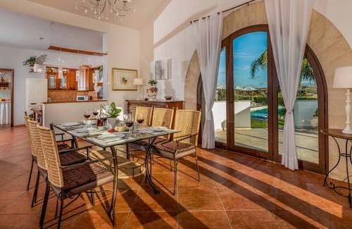 Paceco Villa | 170 m² Villa ∙ 3 bedrooms ∙ 6 guests