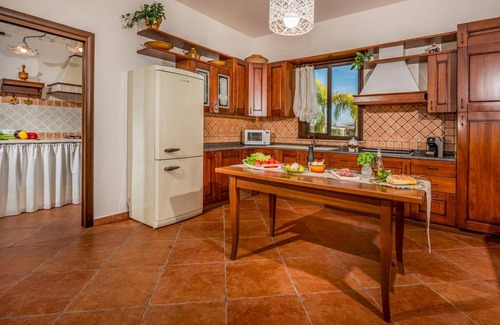 Paceco Villa | 170 m² Villa ∙ 3 bedrooms ∙ 6 guests