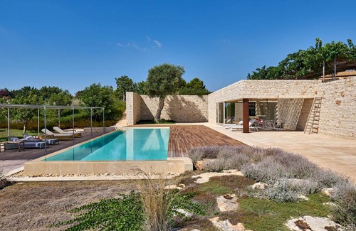 Noto Villa | 175 m² Villa ∙ 5 bedrooms ∙ 9 guests