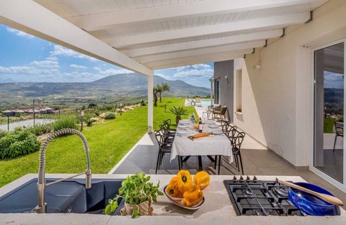 Castellammare del Golfo Villa | 180 m² Villa ∙ 3 bedrooms ∙ 8 guests