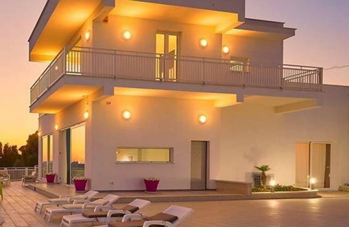 Favara Villa | 180 m² Villa ∙ 3 bedrooms ∙ 6 guests