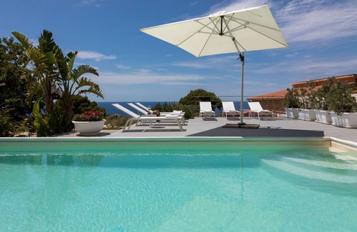 Pizzolungo Villa | 180 m² Villa ∙ 4 bedrooms ∙ 8 guests