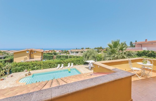 Torre Colonna-sperone House | 2 bedroom accommodation in Altavilla Milicia PA
