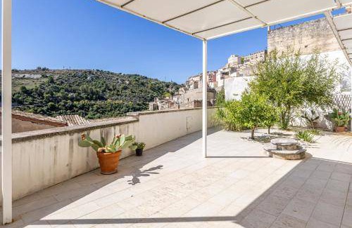 Ragusa Apartment | 200 m² Apartment ∙ 3 bedrooms ∙ 5 guests