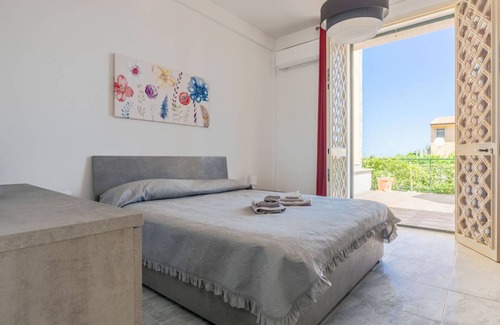 Misilmeri House | 200 m² House ∙ 1 bedroom ∙ 10 guests