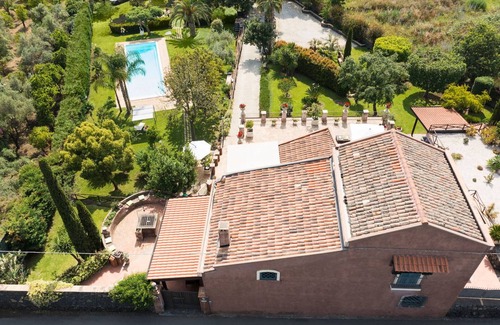 Aci Sant'Antonio Villa | 200 m² Villa ∙ 3 bedrooms ∙ 6 guests