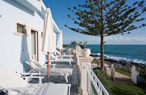 Fontane Bianche Villa | 200 m² Villa ∙ 7 bedrooms ∙ 14 guests