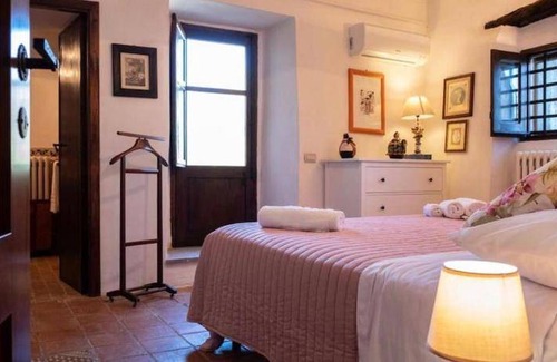 Sant'Ambrogio Villa | 200 m² Villa ∙ 3 bedrooms ∙ 8 guests