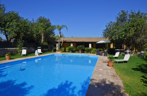 Scicli Villa | 200 m² Villa ∙ 3 bedrooms ∙ 8 guests