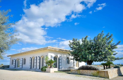 Avola Villa | 200 m² Villa ∙ 3 bedrooms ∙ 6 guests