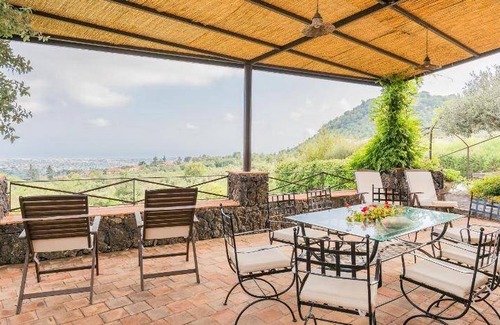 Trecastagni Villa | 200 m² Villa ∙ 3 bedrooms ∙ 8 guests