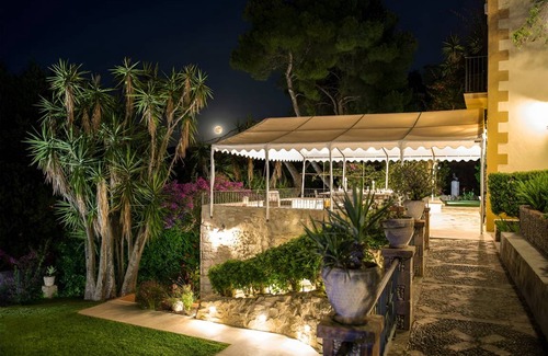 Alcamo Villa | 200 m² Villa ∙ 4 bedrooms ∙ 12 guests