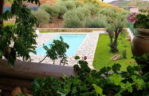 Salemi Villa | 200 m² Villa ∙ 4 bedrooms ∙ 8 guests