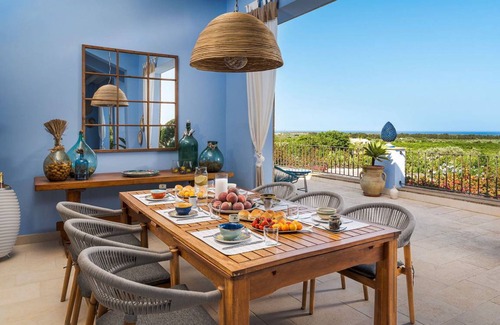 Noto Villa | 200 m² Villa ∙ 4 bedrooms ∙ 10 guests