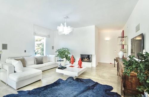 Terrasini Villa | 220 m² Villa ∙ 1 bedroom ∙ 4 guests