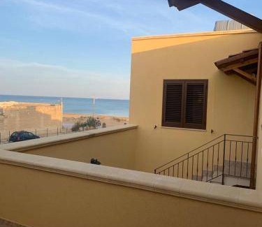 Tre Fontane House | 230 m² House ∙ 3 bedrooms ∙ 8 guests