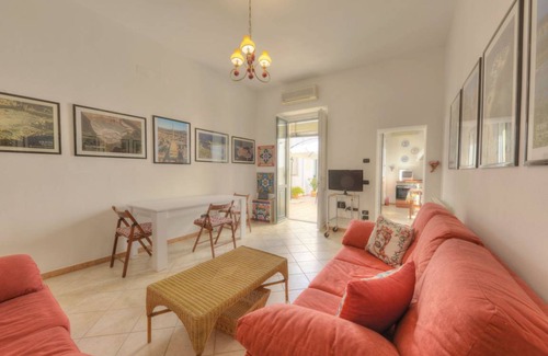 Floridia Villa | 235 m² Villa ∙ 1 bedroom ∙ 8 guests