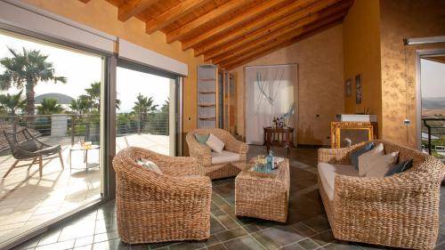 Gela Villa | 240 m² Villa ∙ 3 bedrooms ∙ 6 guests