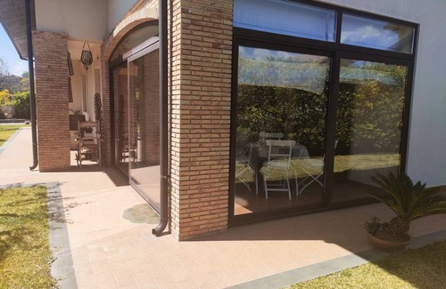 Pedara House | 250 m² House ∙ 5 bedrooms ∙ 10 guests