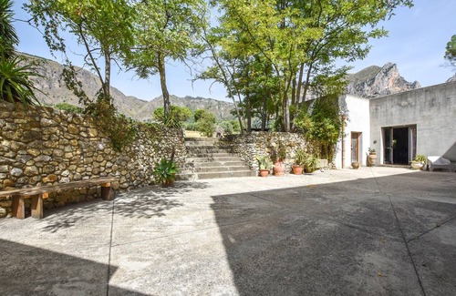 Monreale House | 250 m² House ∙ 4 bedrooms ∙ 14 guests