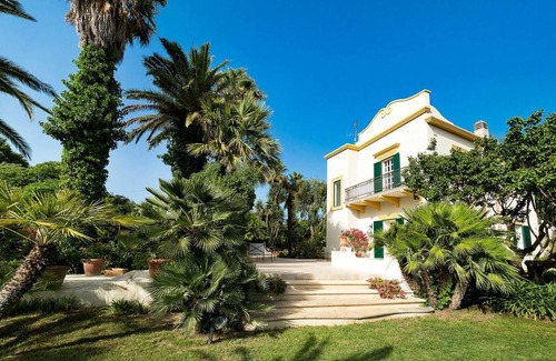 Salemi Villa | 250 m² Villa ∙ 5 bedrooms ∙ 10 guests