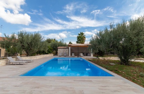 Modica Villa | 250 m² Villa ∙ 4 bedrooms ∙ 7 guests