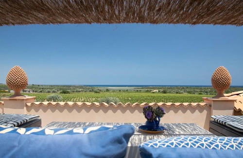 Noto Villa | 250 m² Villa ∙ 6 bedrooms ∙ 12 guests