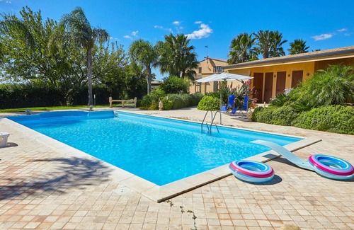 Castelvetrano Villa | 250 m² Villa ∙ 4 bedrooms ∙ 8 guests