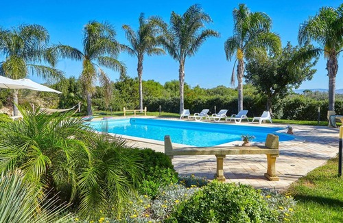 Castelvetrano Villa | 250 m² Villa ∙ 4 bedrooms ∙ 8 guests