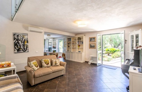 Ragusa House | 260 m² House ∙ 4 bedrooms ∙ 12 guests