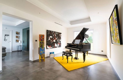 Syracuse Villa | 280 m² Villa ∙ 4 bedrooms ∙ 8 guests