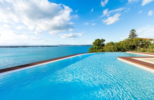 Syracuse Villa | 280 m² Villa ∙ 4 bedrooms ∙ 8 guests