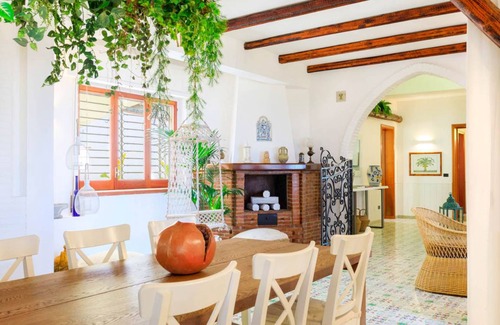 Carini Villa | 280 m² Villa ∙ 6 bedrooms ∙ 13 guests