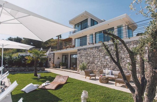 Giardini Naxos Villa | 290 m² Villa ∙ 5 bedrooms ∙ 10 guests