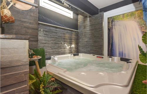 Pozzallo House | 3 Bedroom Cozy Home In Pozzallo