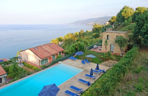 Cefalu Apartment | 30 m² Apartment ∙ 1 bedroom ∙ 2 guests