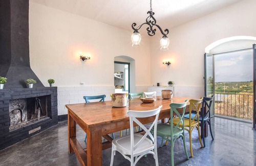 Chiaramonte Gulfi House | 300 m² House ∙ 5 bedrooms ∙ 10 guests