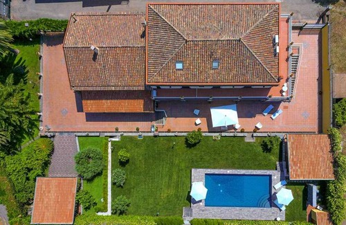 Archi House | 300 m² House ∙ 3 bedrooms ∙ 6 guests