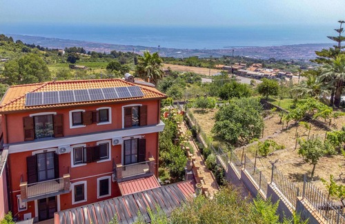 Coste House | 300 m² House ∙ 6 bedrooms ∙ 18 guests