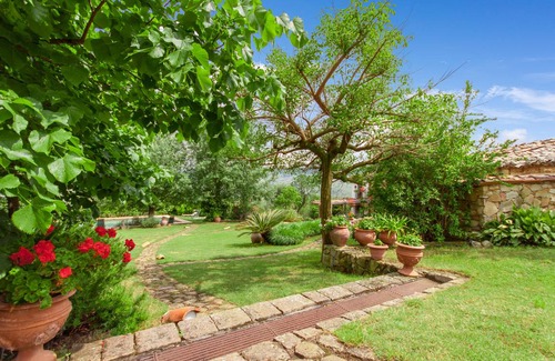 Castel di Lucio Villa | 300 m² Villa ∙ 6 bedrooms ∙ 14 guests