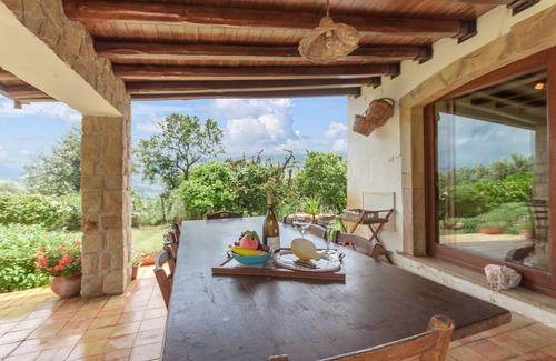 Castel di Lucio Villa | 300 m² Villa ∙ 6 bedrooms ∙ 14 guests
