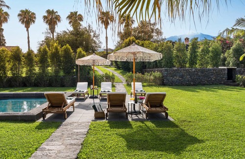 Pozzillo Villa | 300 m² Villa ∙ 4 bedrooms ∙ 8 guests