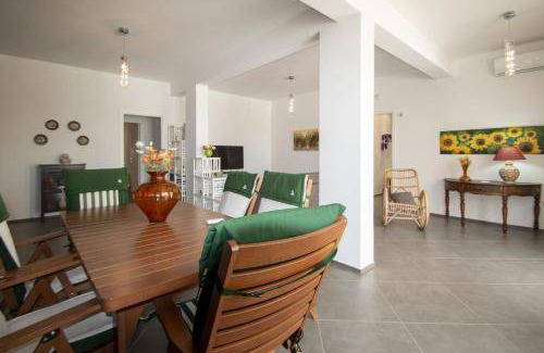 Cornino Villa | 300 m² Villa ∙ 4 bedrooms ∙ 12 guests