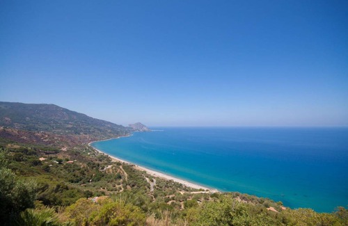 Sant'Ambrogio Villa | 300 m² Villa ∙ 5 bedrooms ∙ 10 guests