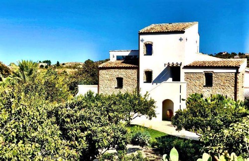 Racalmuto House | 32 m² Farmhouse ∙ 4 guests