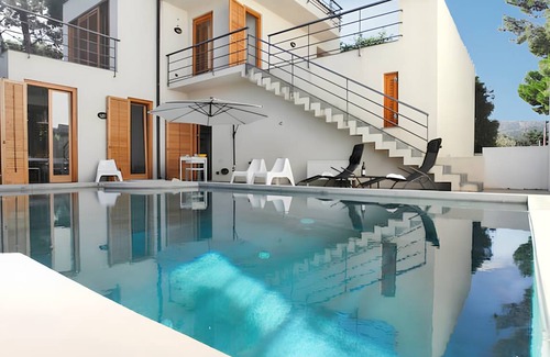 Torre Colonna-sperone Villa | 350 m² Villa ∙ 5 bedrooms ∙ 16 guests