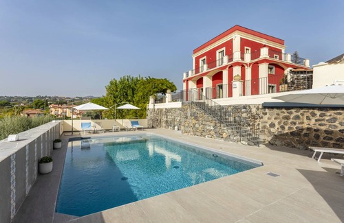 Aci Sant'Antonio Villa | 350 m² Villa ∙ 3 bedrooms ∙ 12 guests