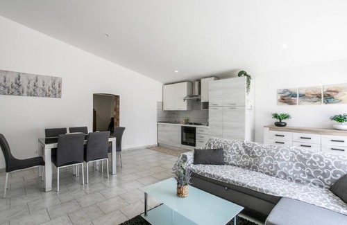 Fanusa Villa | 350 m² Villa ∙ 3 bedrooms ∙ 6 guests