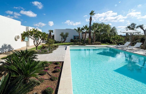 Nubia Villa | 360 m² Villa ∙ 7 bedrooms ∙ 14 guests